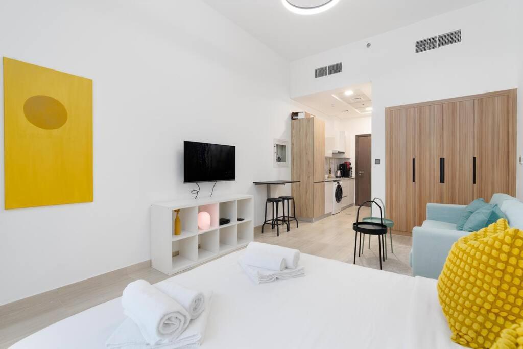 Apartment And Cozy Elysee 2 In Jvc -