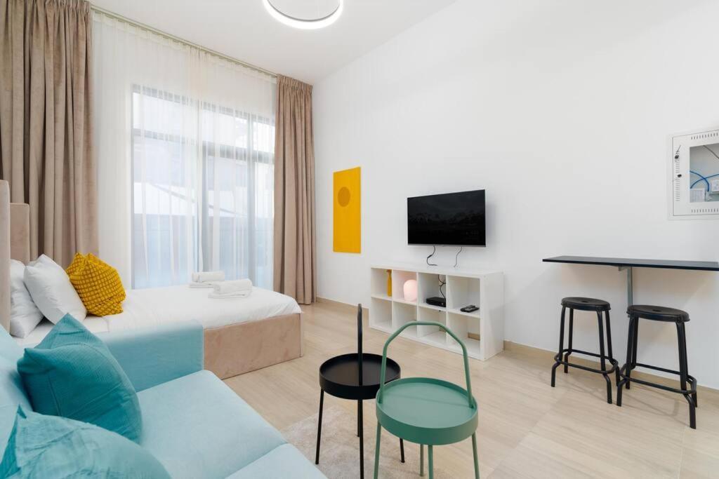 Apartment And Cozy Elysee 2 In Jvc - Dubai